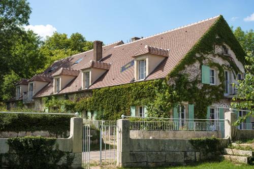 Chevroches Bed & Breakfast | Le Domaine des Carriers