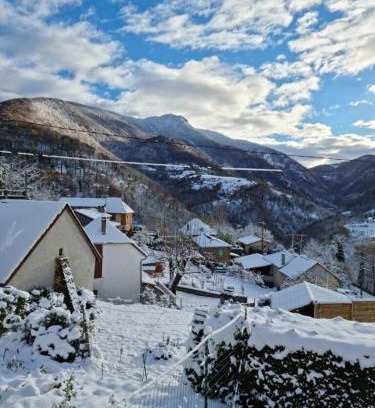 Sengouagnet House | Le Gite Du Cerf