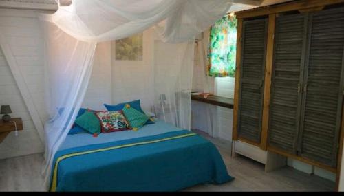 Grand-Bourg Apartment | Le grand palm gîte filao