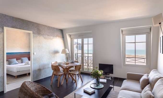 Courtoisville-Sillon-Moka Apartment | Le Grand Sillon 3* - Appartement 40 m² vue mer plage du Sillon