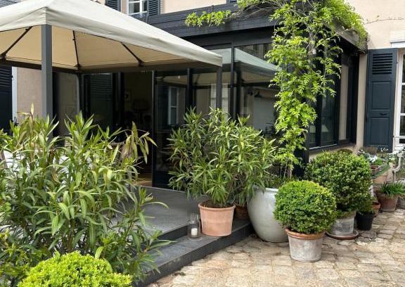 Chartres Bed & Breakfast | Le Jardin Cathedrale