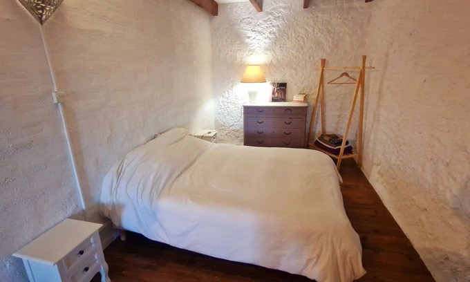 Puisserguier Apartment | Le logis des vendangeurs, between Saint Chinian and the sea