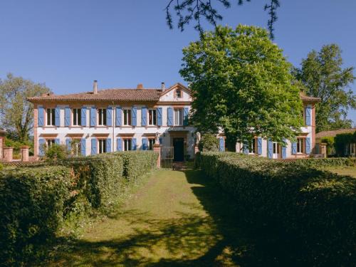Lisle-sur-Tarn Hotel | Le Manoir de Lisle