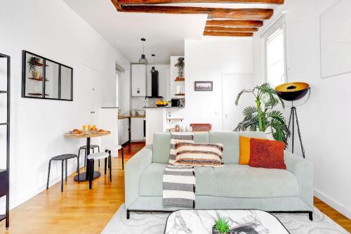 Arts-et-Metiers Apartment | Le Marais & Canal Saint-Martin - 1BR - Paris Vacation Rentals