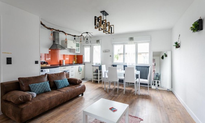 Cimetiere de l'Est Apartment | LE MOUEZY