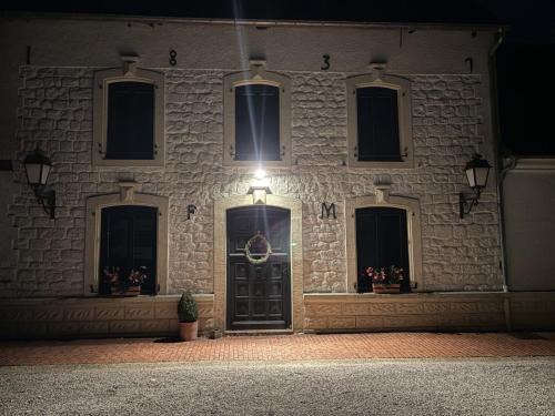 Menneville House | Le moulin de Houbronne