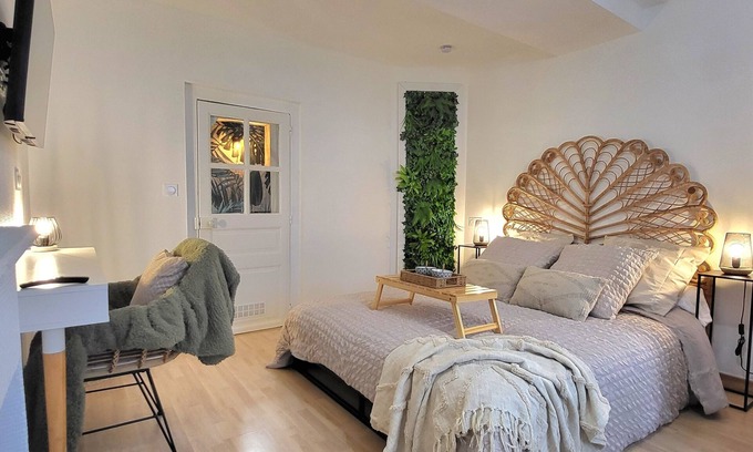 Dinan - Saint-Malo Apartment | Le Palma studio hyper center