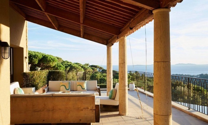 Ramatuelle Villa | Le Petit Paradis Luxurious Seclusion with Infinity Pool in the Heart of Provence