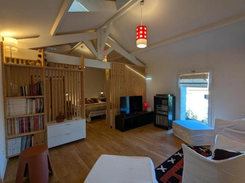 Rivieres House | Le Pigeonnier: Charme Authentique avec WIFI et Animaux Acceptés - FR-1-653-275