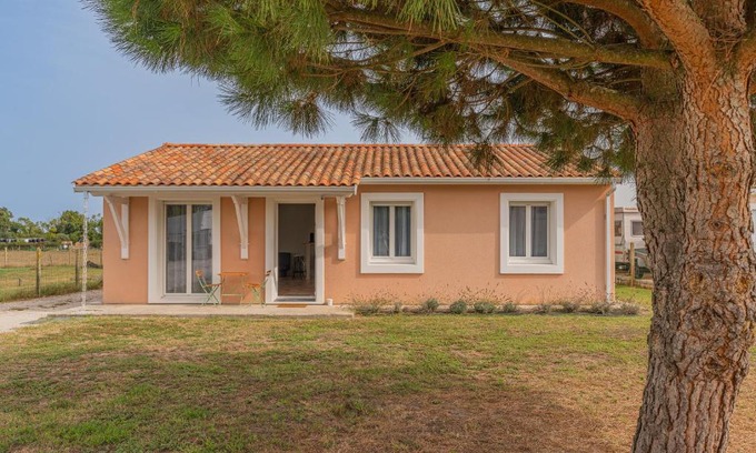 Valeyrac House | Le Pin Franc