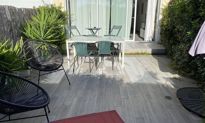 Les Lecques Apartment | "Le Primevère" Wifi -parking-jardin - Proche mer