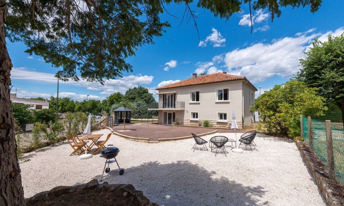 Saint-Paul-Trois-Chateaux Apartment | Le Refuge du Montélit - Appt avec jardin privé