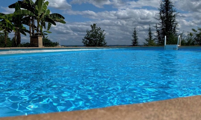 Lamothe-Capdeville Apartment | Le Refuge 15 mn from Montauban Rent winter by the month; internship, transfer, military