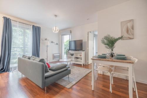 Saint - Martin - du - Touch Apartment | Le Rev'touch T2 avec balcon & parking proche Airbus