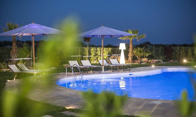 Salice Salentino Bed & Breakfast | Le Scuderie - Castello Monaci