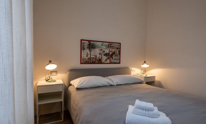 Historical Downtown Salerno Apartment | Le Terrazze sul Cortile - Yellow