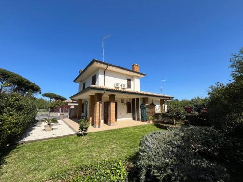 Capranica House | Le Tre Camelie