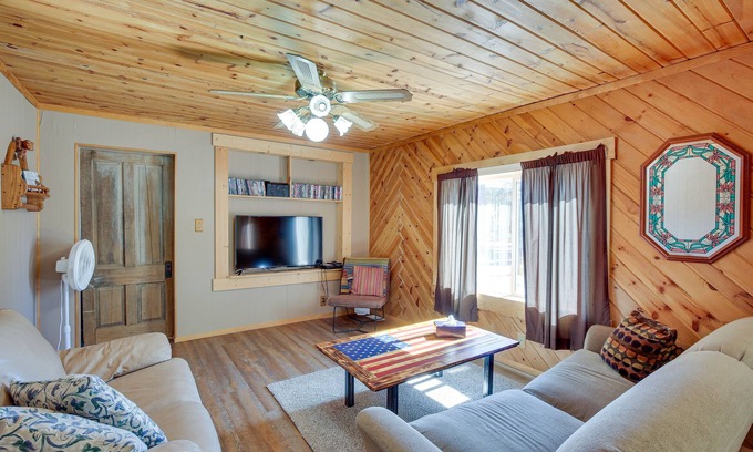 Deadwood House | Lead Hideaway w/Fireplace, Grill & Deck!