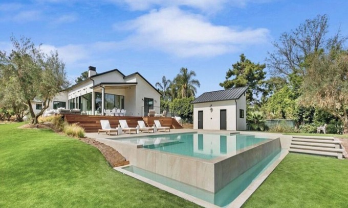 Malibu Other | Lechusa - Secluded Creative Compound: Luxury 2-Acre Estate w/Studio & Pool