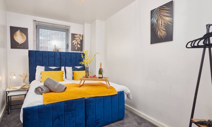 Leeds Apartment | Leeds City Centre - 30% OFF Monthly! - FREE Parking & WiFi