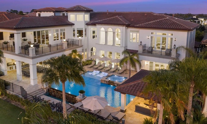 Reunion House | Legends Palace: Private Bowling, Theater, Arcade, Private Pool, Near Disney