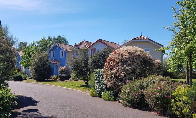 Bourgenay House | Leisure residence on the golf course with swimming pool and close to the beach