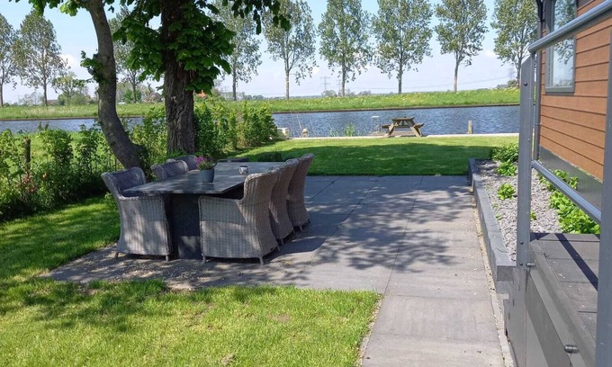 Municipality of Kampen Ski Chalet | Lekker Relaxen aan het Water