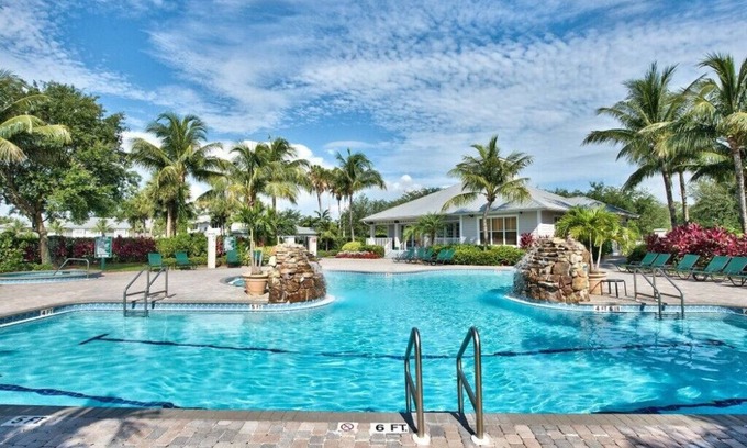 Naples Villa | Lely Resort Golf Views - Updated 3-Bedroom 2-Bath Quiet 2nd Floor End Unit