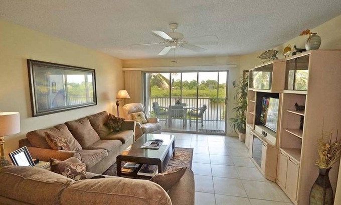 Englewood Condo | Lemon Bay Breezes - Nice 2 bedroom condo
