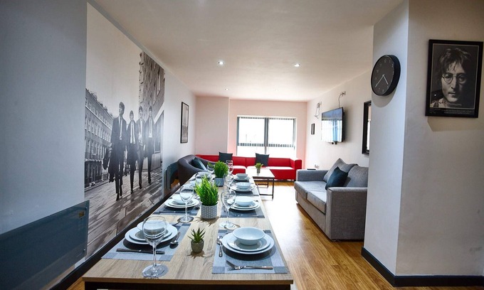 Liverpool Apartment | LENNON SUITE 4 BEDS S