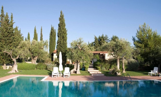 Conversano Villa | Leralora-Cherry House. Elegant villa with swimming pool, a stone's throw from the sea