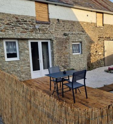 Saint-Georges-d'Elle House | Les Antiers