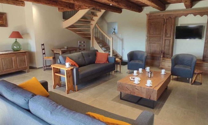 Valuejols Cottage | Les Bouscatels - Gîte pr 8 Pers au Calme - Grands Espaces