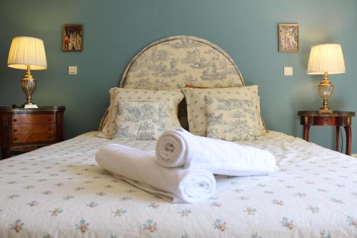 Cabrieres-dʼAigues Bed & Breakfast | Les Chambres de Fanny