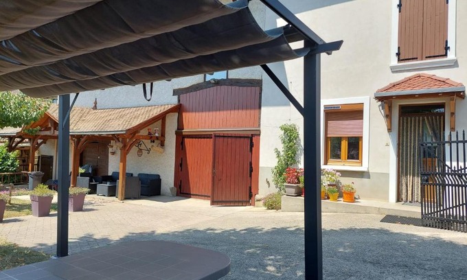 Beaucroissant House | Les Copains d'Abord