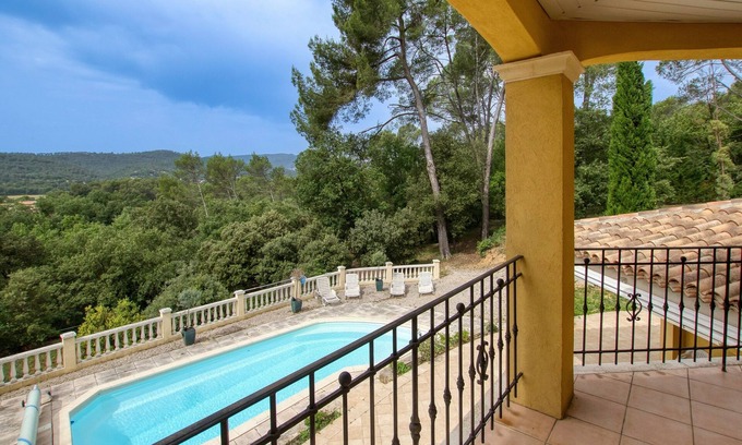 Brignoles Villa | Les Girolles - Villa climatisée avec piscine