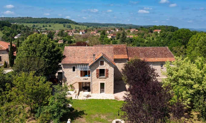 Saint-Jean-Lespinasse House | Les Haut" estate with private garden