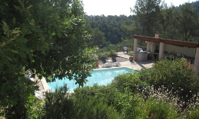 Tourves Bed & Breakfast | Les Hauts des Materonnes