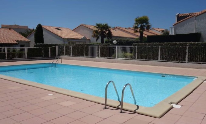 Vaux-sur-Mer House | Les Jardins de l'Océan by Interhome