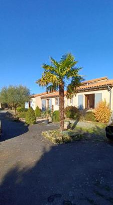 Sevremont House | Les lavandières