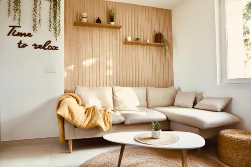 Ecrosnes House | LES MAISONS DE GIROUDET 3 chambres jardin terrasse