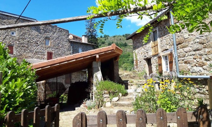 Lamastre House | Les pentes du chateau de Retourtour