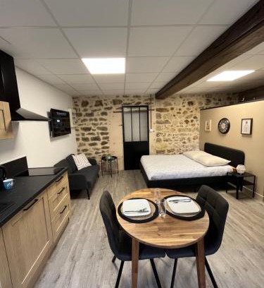 Digoin Apartment | Les Pichies, Studio Dadoum, Centre ville