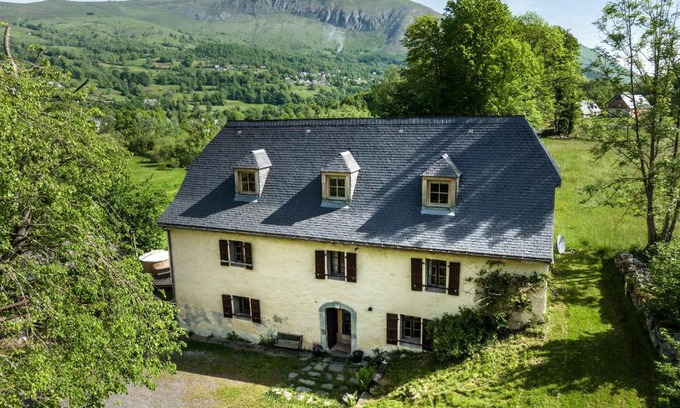 Aucun House | Les Terres Nères