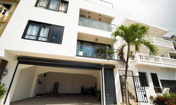 Centro Apartment | LEVEL 1, Charming 2-bedroom apartment with AC, WiFi in serene Samaná