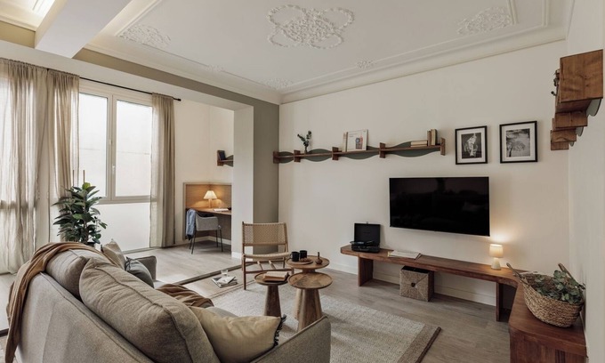 L'Antiga Esquerra de l'Eixample Apartment | Levia - 3 bedrooms and balcony in Eixample Esquerra