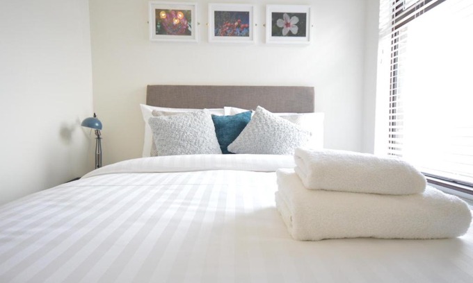 Stoke-on-Trent Apartment | Lexicon House - 4 bedrooms 3 bathrooms