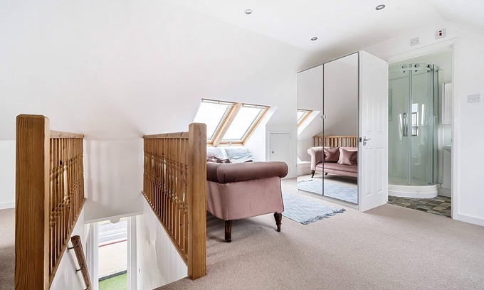South Hayling Apartment | Light and spacious three bed maisonette with sea views