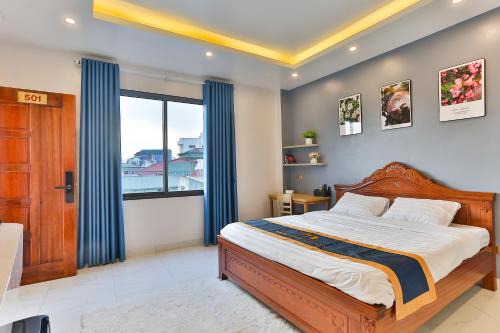 Van Mieu Hotel | Light House - by BAY LUXURY