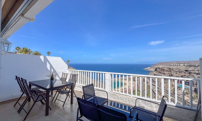 Puerto Rico Apartment | Lightbooking Balcon de Amadores